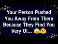 Lagu YOUR PERSON PUSHED YOU AWAY FROM THEM BECAUSE THEY FIND YOU VERY OL...🫢