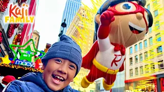 Download Ryan is in Macy's Thanksgiving Day Parade as RED TITAN!! MP3