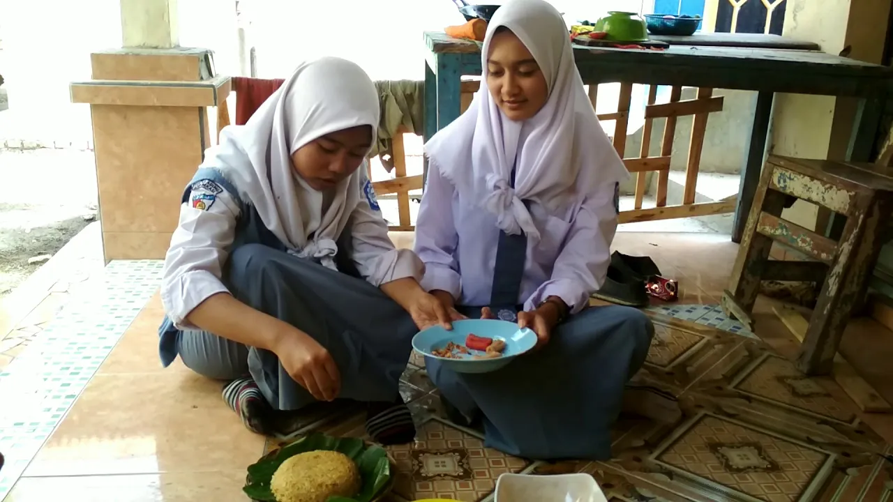 TEKS PROSEDUR KOMPLEKS (CARA MEMBUAT NASI GORENG SAYUR) SMAK IPEKA TOMANG. 