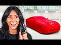 Surprising Elle With a New Car