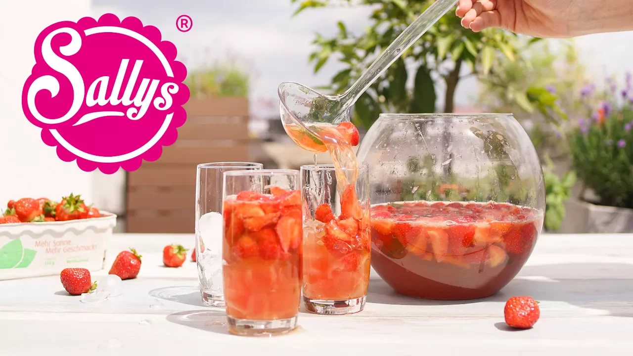 Ob Sommerparty auf einer Dachterrasse, Geburtstag oder Studentenfete: Die gute alte Fruchtbowle geht. 