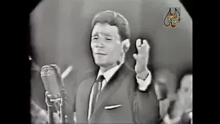 بحبها وفى قلبى ساكن حبها  عبدالحليم حافظ  مع تحياتى رويدا علوى  دندنها