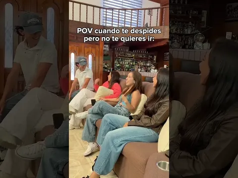 POV cuando te despides pero no te quieres ir 🥴 @Vicky Bernal @RLE #comedia #humor