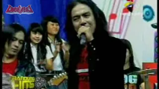 Download LOCHNESS   ROXITA LIVE BANDUNG TV MP3