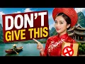 Before Giving a Gift in Vietnam Watch This