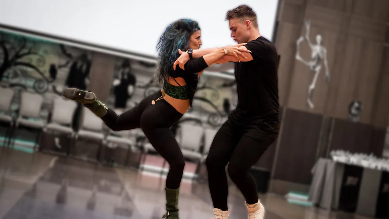 Rolf Eirik Hegrand & Karin Kakun "Jumanji" - ProShow Impro - Warsaw Halloween Swing 2021