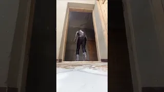 كنت بجيب حاجة وجيت تنطيط  تنطيط                    دندنها