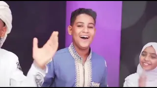 ودخلنا مكه من أبوابها روعه من المنشد كريم احمد الاقصري    دندنها
