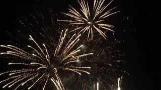  منه م و إليه م     لومينال  شام ل وكام ل للعائ لة البي ولوجية     دندنها