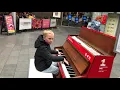 Download Lagu How to attract a crowd in 4 minutes - Piano Dance mix. (Watch till the end!)