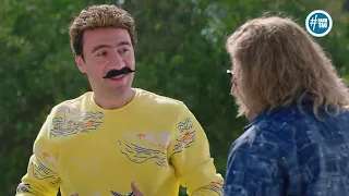 هدرس عاوز يعمل مصلحة من جوني وياخد فلوس منه الكبير اوي8 