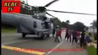 Download Helikopter TUDM Hantar Bantuan Banjir Di Depan Sek  Sek. Men. Kerdau, Temerloh, Pahang MP3