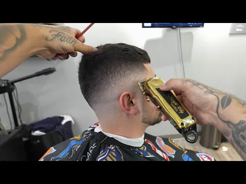 Download MP3 POV Haircut - How I Do A Fade