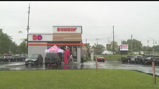 Dunkin Donuts celebrates new location with grand opening
