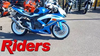 Suzuki GSXR600 K9 Blue White Walk around with engine running