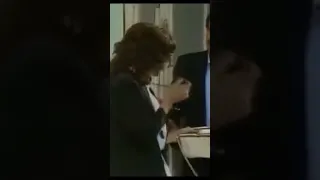 محمد صبحي امرأء حرة متحررة 