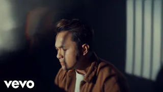yogie nandes dihukum rindu official lyric video 