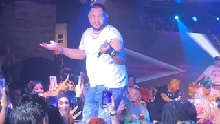 el taiger esa mujer habla matador de locos en vivo inicio del verano tampa 2022 