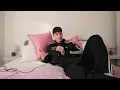 Download Lagu Dugo nisam imao prijatelje i malo me je sramota da to priznam