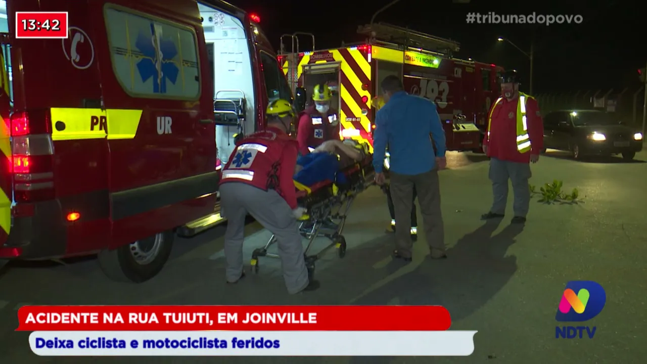 Acidente na rua Tuiuti, em Joinville deixa ciclista e motociclista feridos