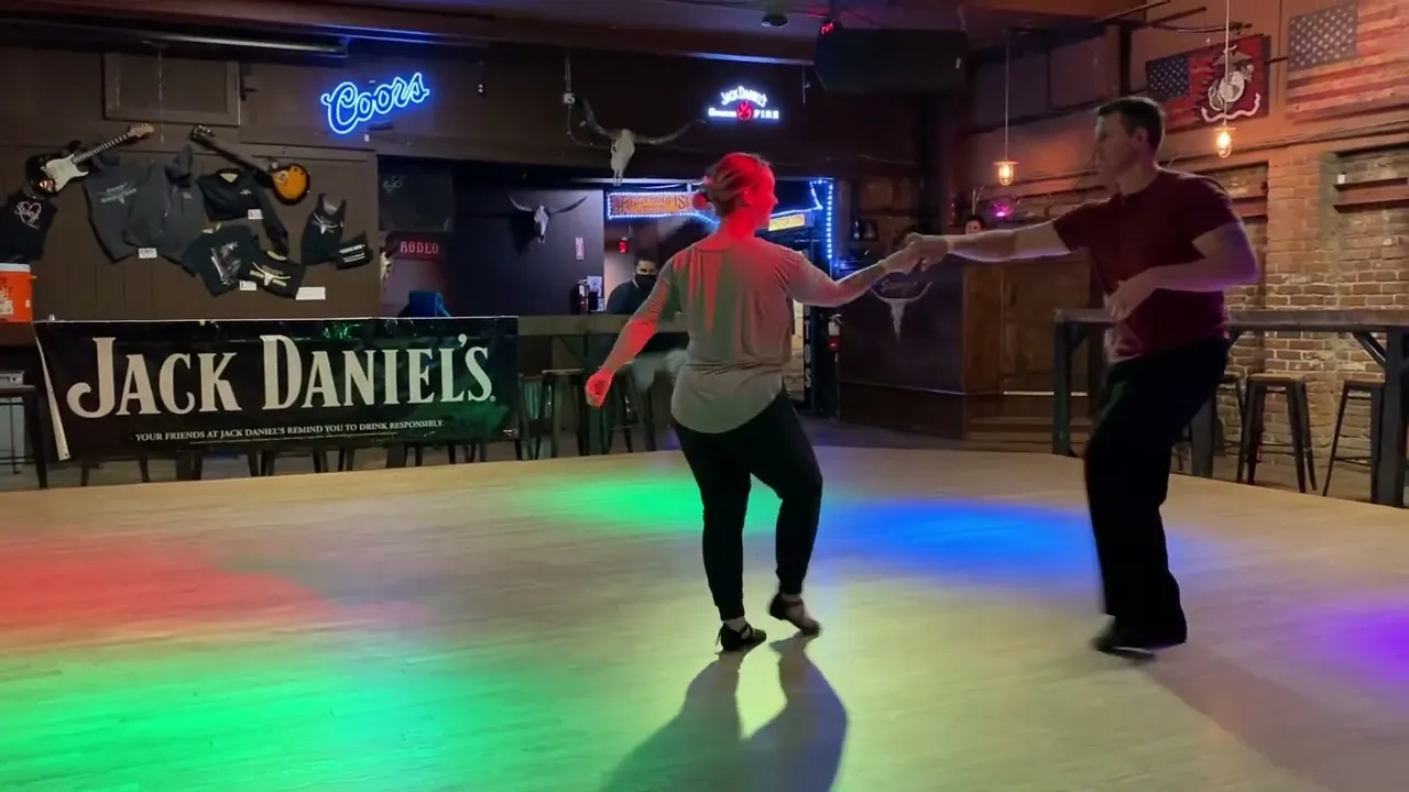 Brock & Ashley Daniels @ 916 Swing (5/2022)