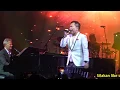 Download Lagu Sandhy Sandoro - When A Man Loves A Woman (Konser Hitman, David Foster and Friends di De Tjolomadoe)