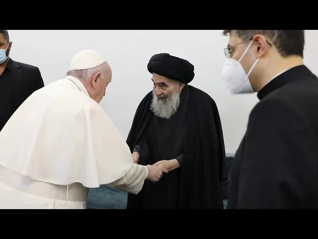 ⁣لحظة توديع اية الله العظمى السيد السيستاني للبابا ❤️