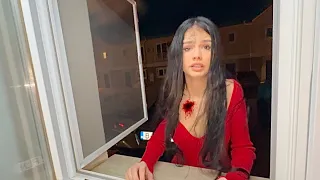 fata de la geam intr peste mine n cas poveste de groaz 