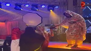 شوف العين قالت دا لالا الفنانة منارصديق ليله في حب ياسر تمتام 