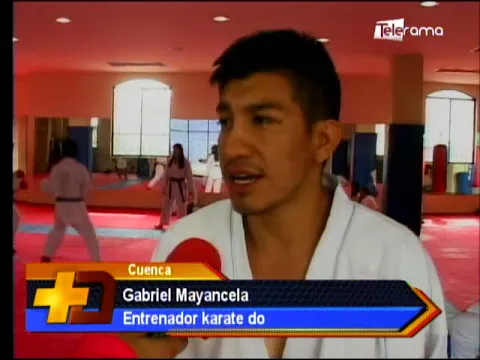 Karatecas azuayos se preparan para nacional de Santa Elena