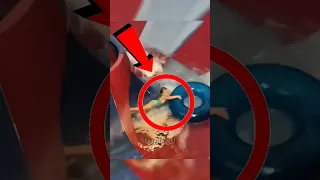 سقوط طفلة في الحديقة المائية      دندنها
