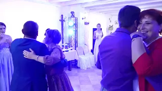 А ЗОРІ ПО СИНЬОМУ МОРІ ВЕСІЛЬНИЙ ВАЛЬС ВЕСІЛЛЯ В САДИБІ ГУРТ ДРУЗІ 2021 