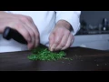 How to Mince Herbs