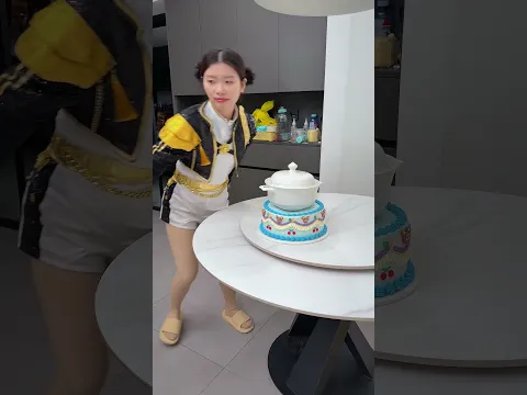 SUBSCRIBE FOR 7 YEARS OF GOOD LUCK! 🍀😅 - #short #funny #Sichuancouple #kpop