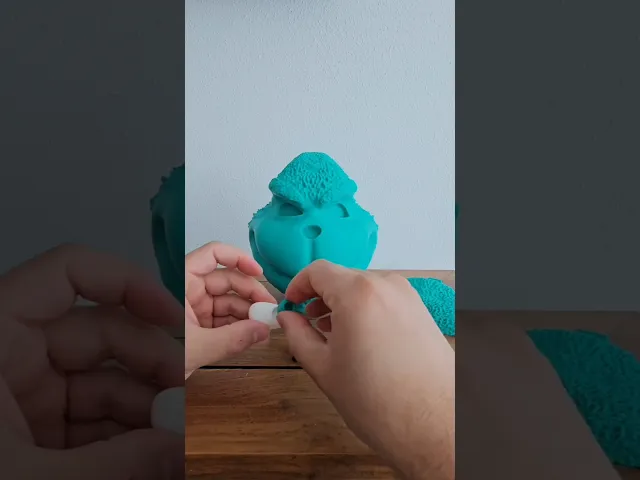 The Grinch Wall Mounted Holder / No Supports  video thumbnail