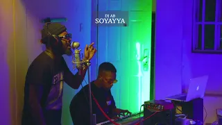 dj ab singing his favourite songs live