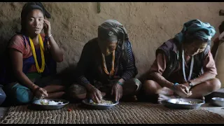 Cooking buffalo meat and vegetables in the villagellvillagelife