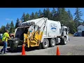 Lemay 1092 leach peterbilt 520 rear loader on garbage