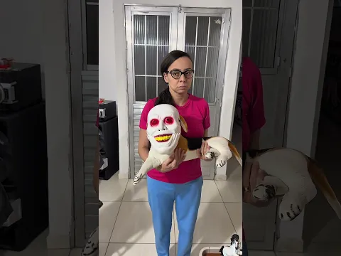 Creepy weird mom 😰😱😵😵‍💫 #funny #funnymoments #mood #comedy #color #nature #like #shorts