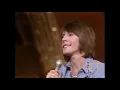 HELEN REDDY SINGS HER NO. 1 POP SMASH DELTA DAWN! THE QUEEN OF 70s POP