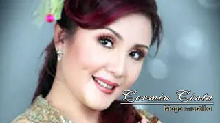 cermin cinta mega mustika 