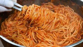 طعم مكرونة الاسباغيتي لذيذ مع صلصة الطماطم هذه الغنية واللذيذة Delicious Tomato Sauce Spaghetti 
