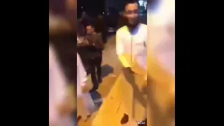 منتقبه مكسوفه تسلم علي جوزها بعد كتب الكتاب ياربي علي الحياء    دندنها