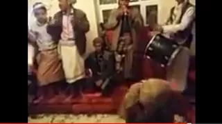 مزمار يمني اصيل في قمه الروعه محافظة اب مديرية النادره  مزمار يمني اصيل في قمه الروعه محافظة اب مديرية النادره