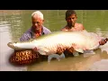 The BIGGEST Arapaima Jeremy Wade Has EVER Caught ARAPAIMA River Monsters