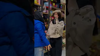 مائده کریمی مائی فاطمه کریمی دابسمش بلاگر آهنگ عسل ایران خواهرانه Maedehkarimi 1  مائده کریمی مائی فاطمه کریمی دابسمش بلاگر آهنگ عسل ایران خواهرانه Maedehkarimi 1