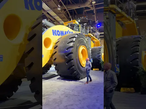 The Worlds Largest Wheel Loader, Komatsu WE2350