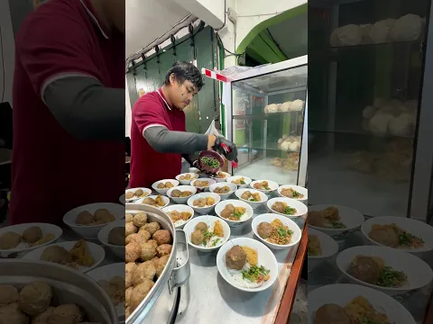 Habis gajian 📍Google maps : BAKSO SAPI MAKMUR 1997 YOGYAKARTA PEMESANAN :☎️ 0819-3424-7563