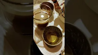 خبز وزيت زيتون 