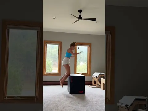 Yes I was that excited 😆 #workoutsforwomen #workoutinspiration #boxjumps